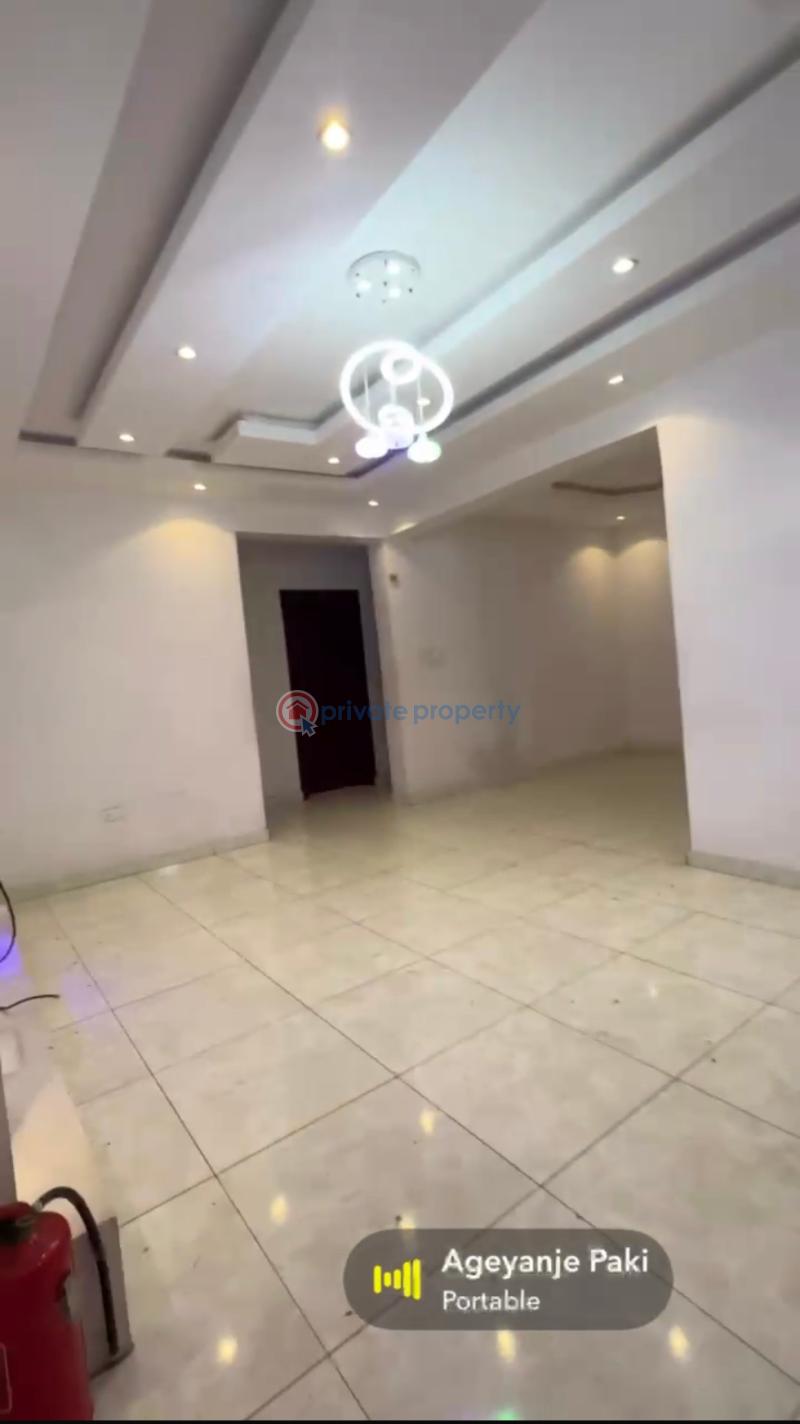 3 bedroom Flat & Apartment For Rent Off Brown Road Aguda  Surulere Lagos - 2