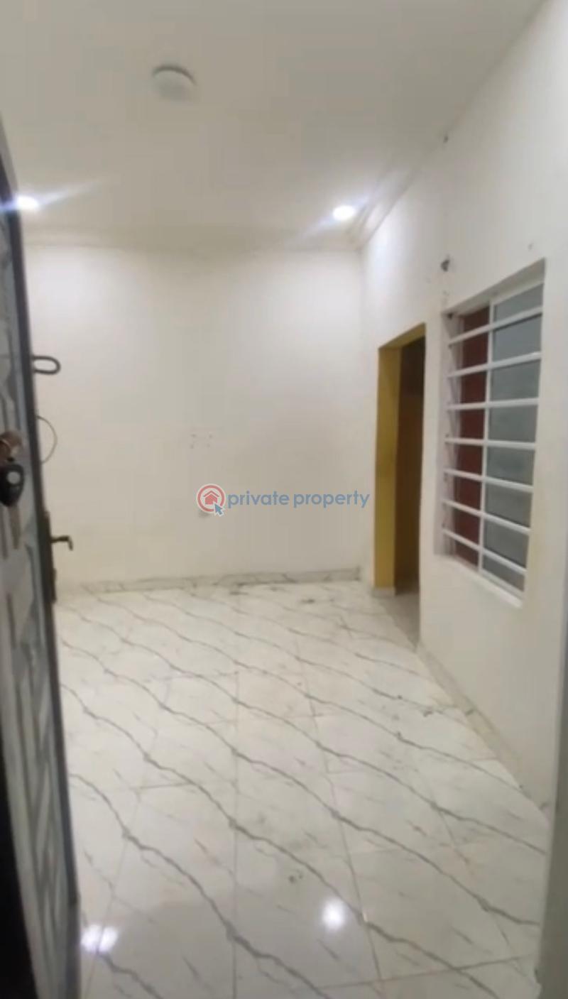Self Contain For Rent Off Pedro Close To Charly Boy Gbagada Phase 1 Lagos - 0