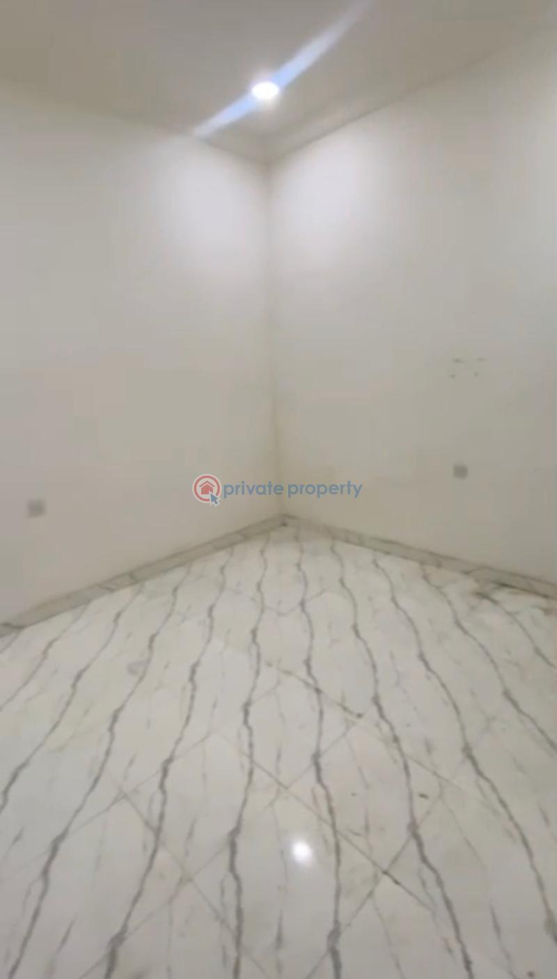 Self Contain For Rent Off Pedro Close To Charly Boy Gbagada Phase 1 Lagos - 3