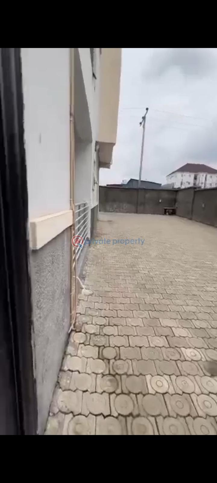 2 bedroom Block Of Flats For Rent Gilmore Jahi Abuja Phase 2  - 2
