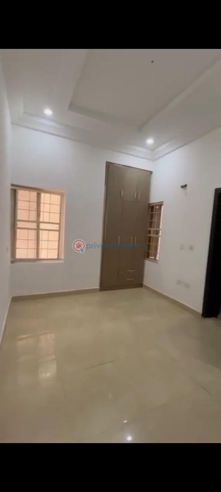 2 bedroom Block Of Flats For Rent Gilmore Jahi Abuja Phase 2  - 3