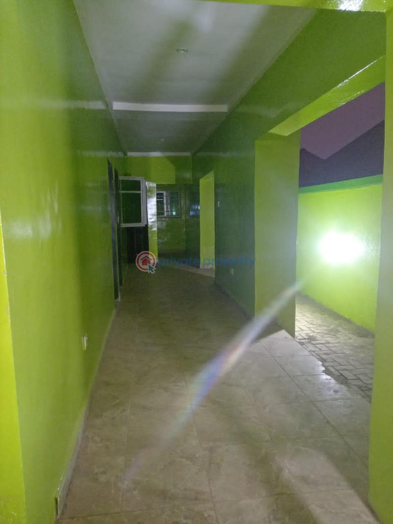 For rent 3 bedroom Bungalow Standard Estate Galadimawa Abuja