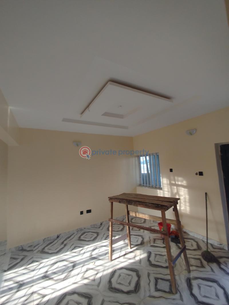 2 bedroom Block Of Flats For Rent County Garden Estate, Sars Road Port Harcourt Rivers - 4