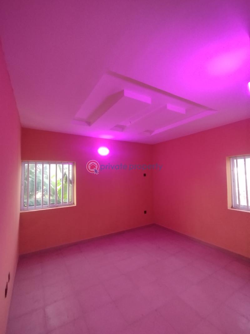 2 bedroom Block Of Flats For Rent County Garden Estate, Sars Road Port Harcourt Rivers - 10