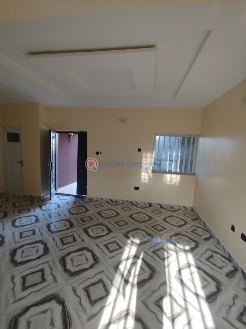 2 bedroom Block Of Flats For Rent County Garden Estate, Sars Road Port Harcourt Rivers - 13