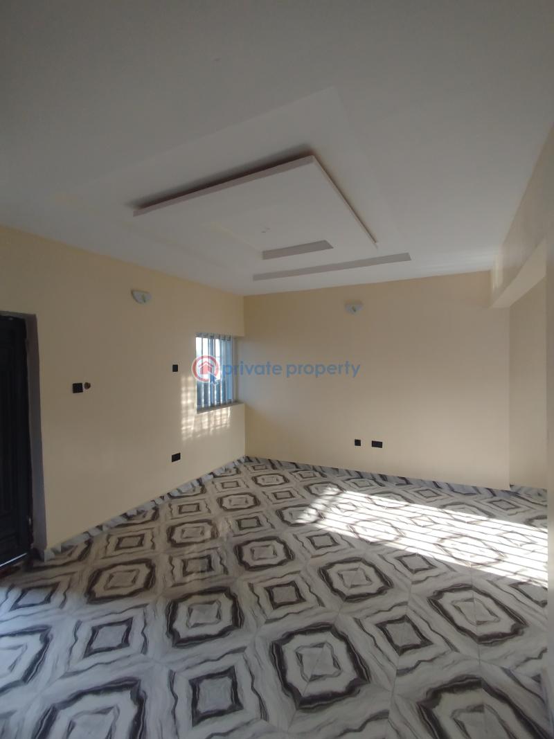2 bedroom Block Of Flats For Rent County Garden Estate, Sars Road Port Harcourt Rivers - 3