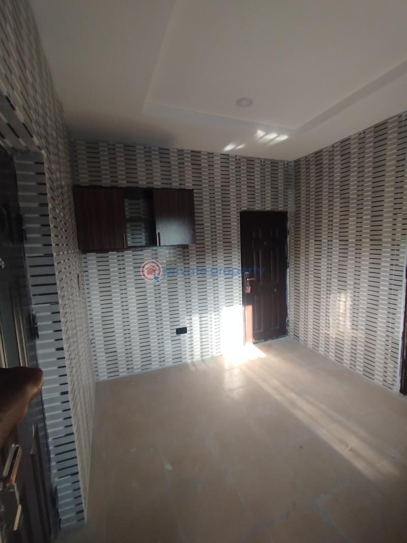 2 bedroom Block Of Flats For Rent County Garden Estate, Sars Road Port Harcourt Rivers - 8