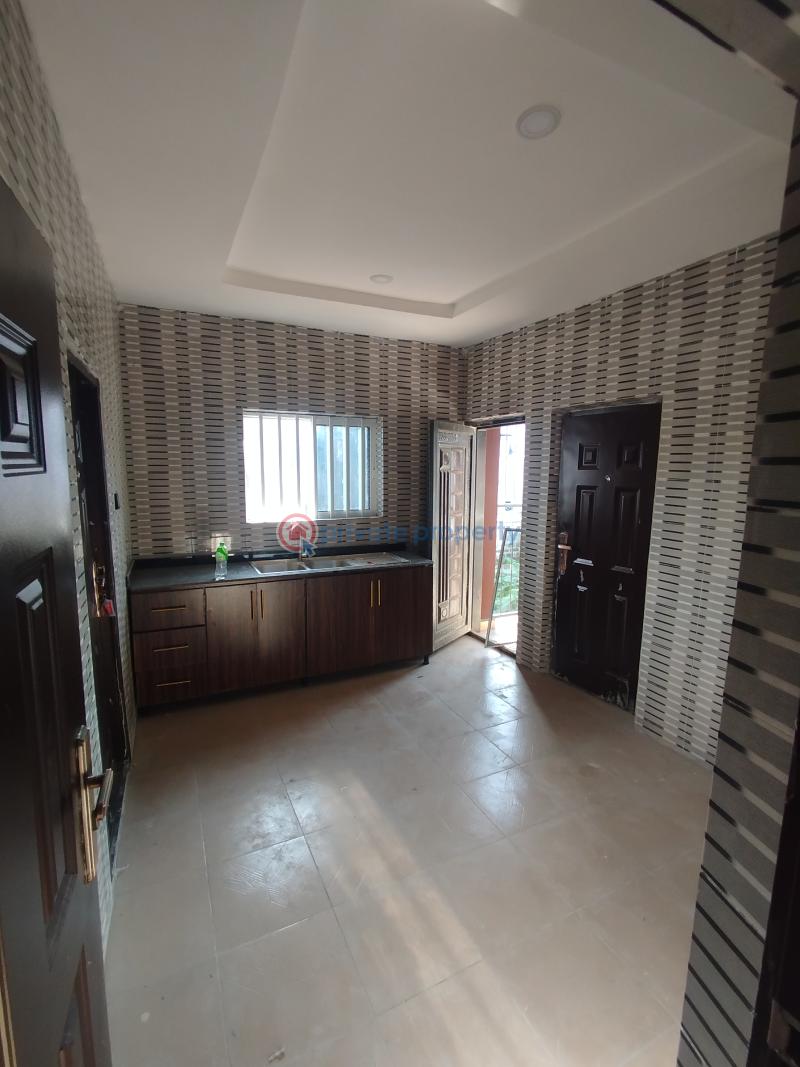 2 bedroom Block Of Flats For Rent County Garden Estate, Sars Road Port Harcourt Rivers - 7