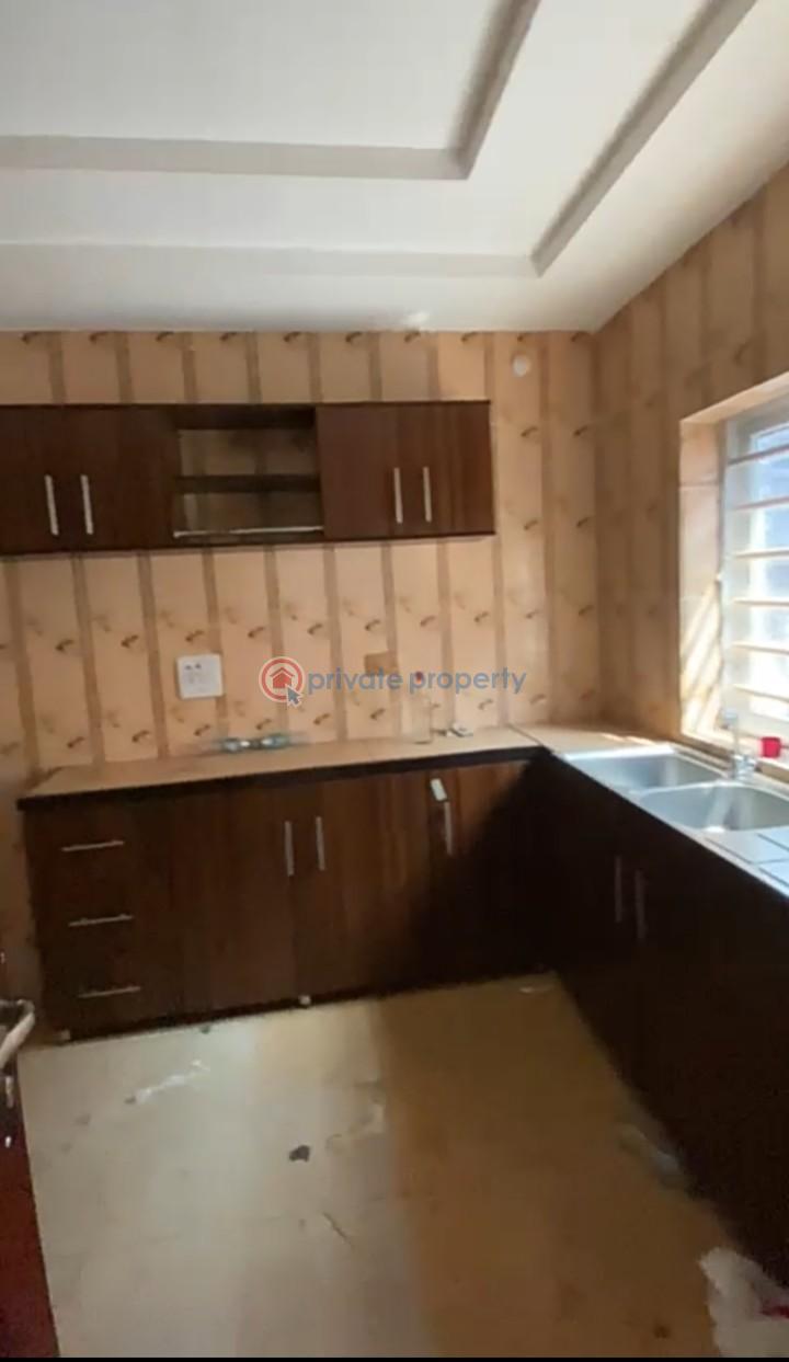 2 bedroom Block Of Flats For Rent Thinkers Corner Enugu Area  - 4