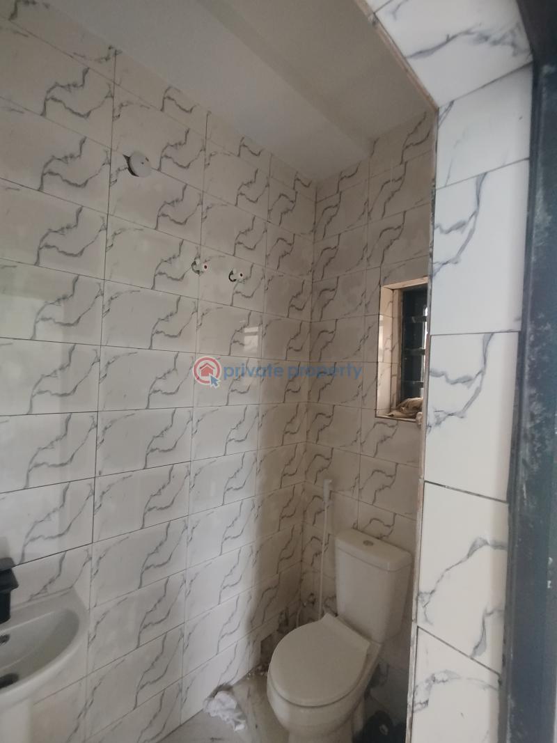2 bedroom Block Of Flats For Rent Apu Road, Rukpokwu Rupkpokwu Port Harcourt Rivers - 4