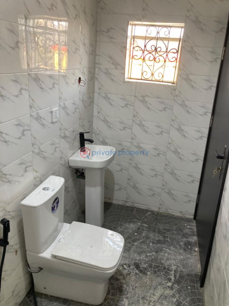 2 bedroom Flat & Apartment For Rent Acral Estate, Beside Railway Quarters/ Tejuosho / Nta Channel 10 Yaba Lagos - 11