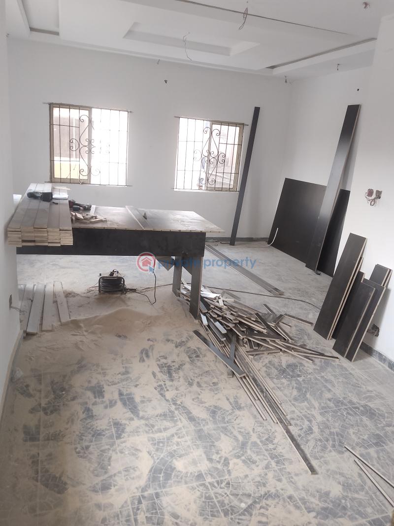 2 bedroom Flat & Apartment For Rent Acral Estate, Beside Railway Quarters/ Tejuosho / Nta Channel 10 Yaba Lagos - 3