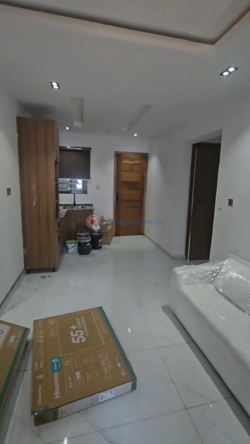1 bedroom Mini Flat For Sale Little Road Sabo Yaba Lagos - 0