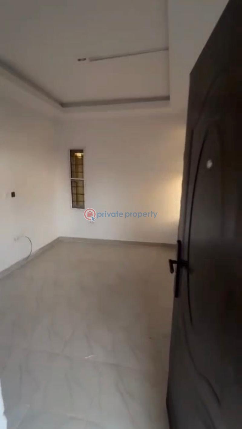 2 bedroom Block Of Flats For Rent Silver Crest School Road Igbo Efon Lekki Lagos - 0