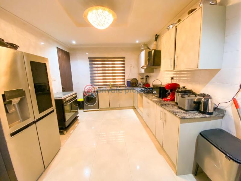 Tastefully furnised 3 bedroom with gym and pool(ellen) - 1 3 bedroom Block Of Flats Short let Lekki Phase 1 Lagos - 1