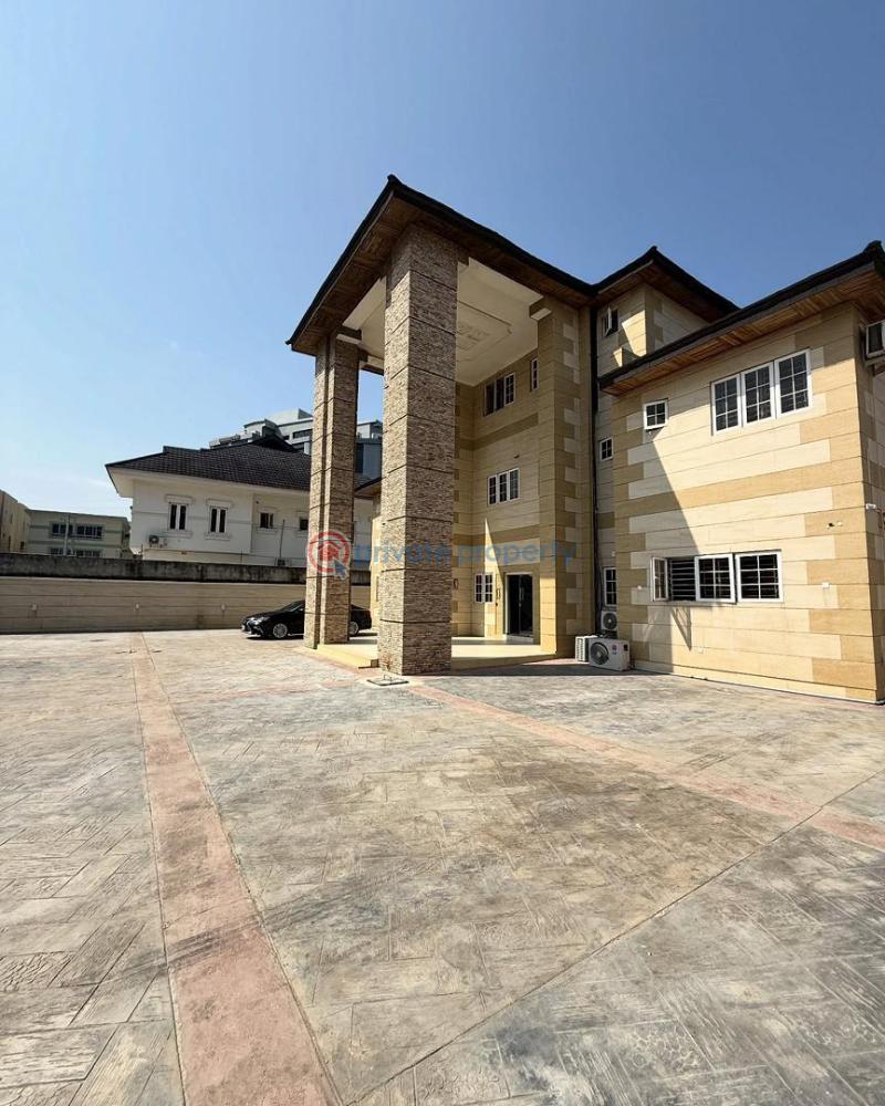 10 bedroom Hotel For Rent Oniru Victoria Island Lagos