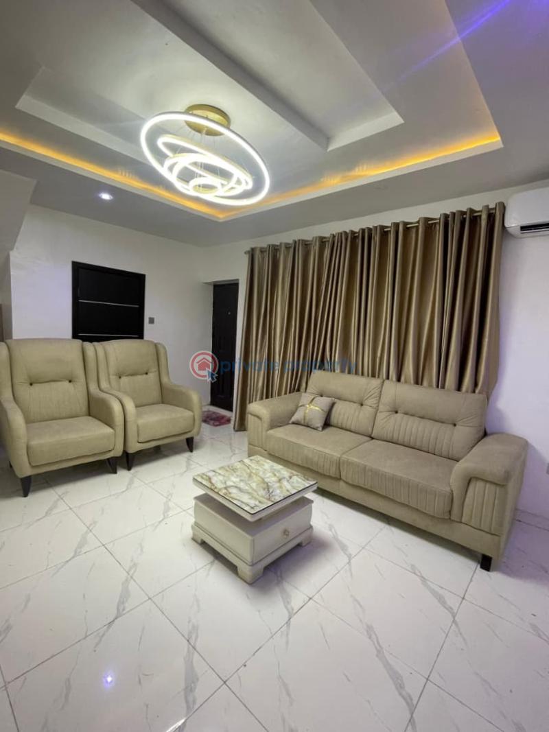 2 bedroom Shared Apartment Short let Itire-Ikate Surulere Lagos - 0