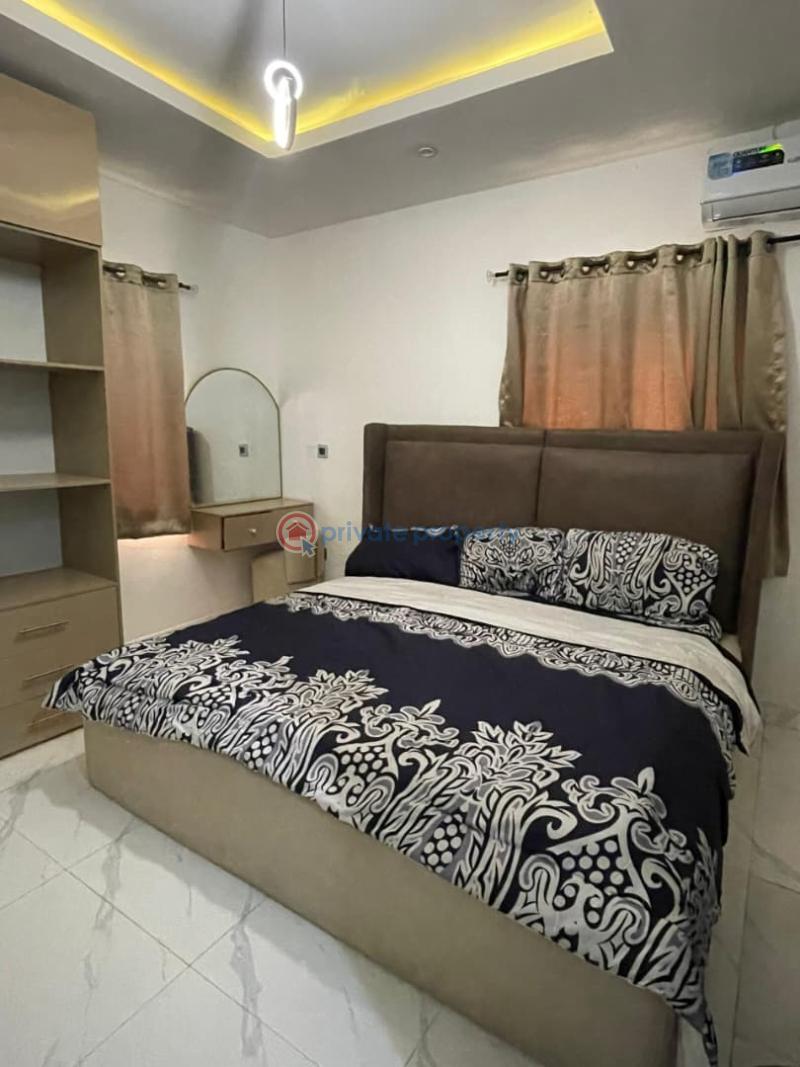 2 bedroom Shared Apartment Short let Itire-Ikate Surulere Lagos - 3