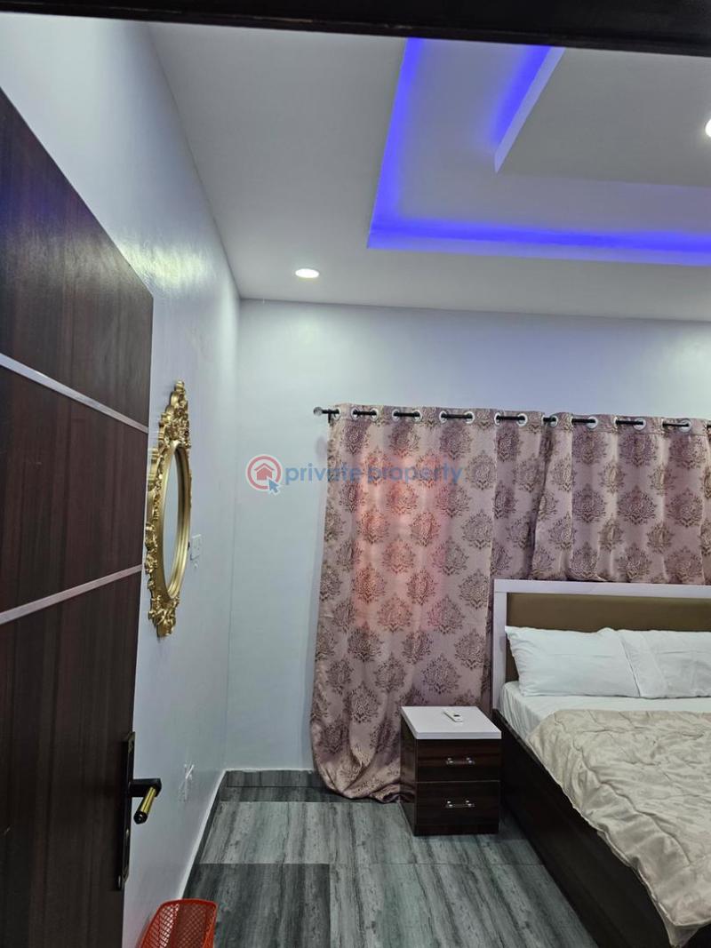 Tastefully furnished 2bedroom apartment - 1 2 bedroom Block Of Flats Short let By Magistrate Court, Off Ogba Road, Off Oba Akran Way, Oba Akran Ikeja Lagos - 1