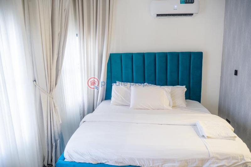 Tastefully furnished 3 bedroom apartment with swimming pool - 3 3 bedroom Flat & Apartment For Rent Oniru Victoria Island Lagos - 3