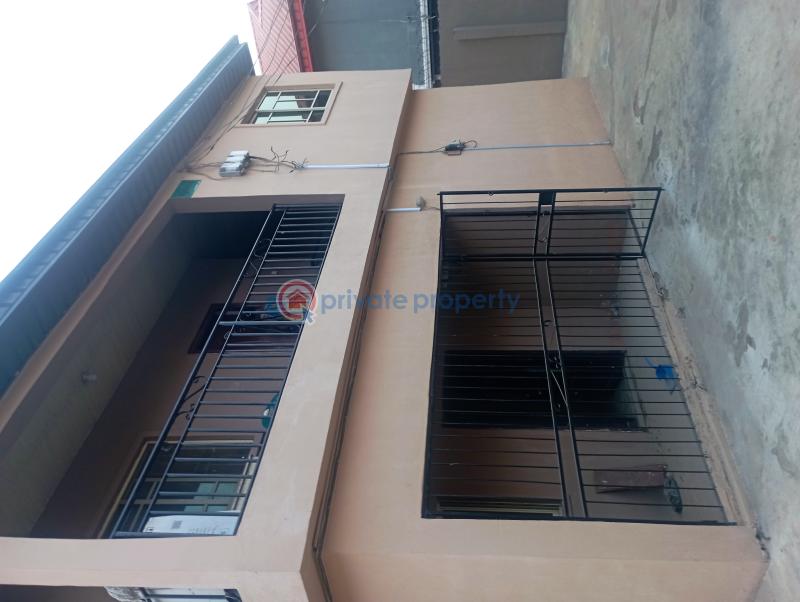3 bedroom Mini Flat For Rent Harmony Estate Alimosho Lagos - 1
