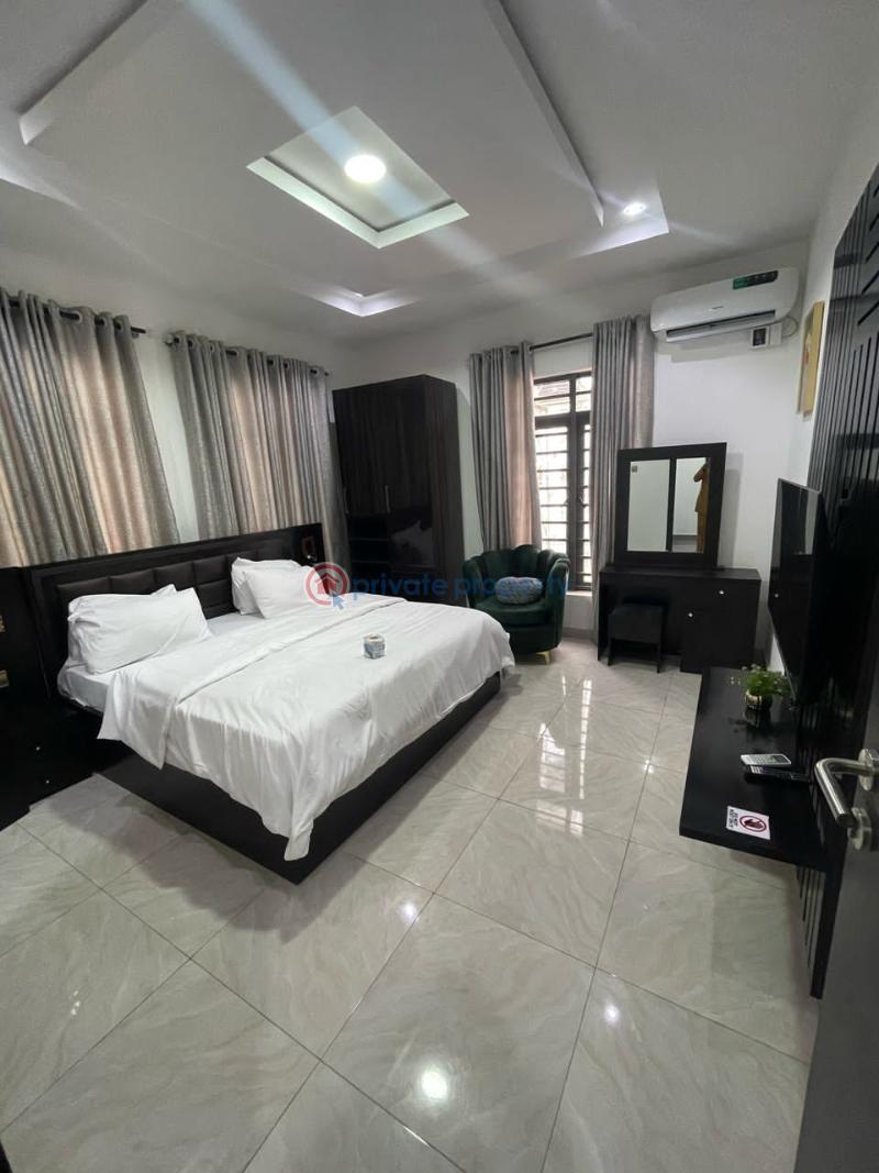 3 bedroom Block Of Flats Short let Gra Ikeja Ikeja GRA Lagos - 3