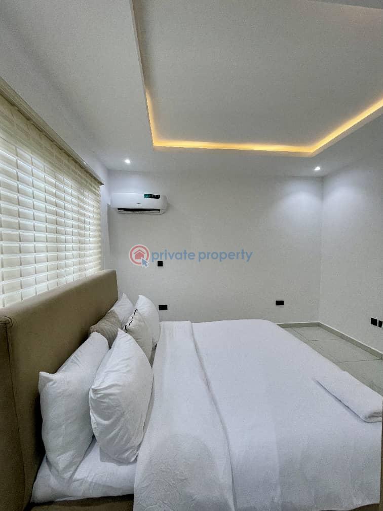 Tastefully furnished 3bedroom apartment with swimming pool - 18 3 bedroom Block Of Flats Short let Phase 1, Lekki Phase 1 Lagos - 18