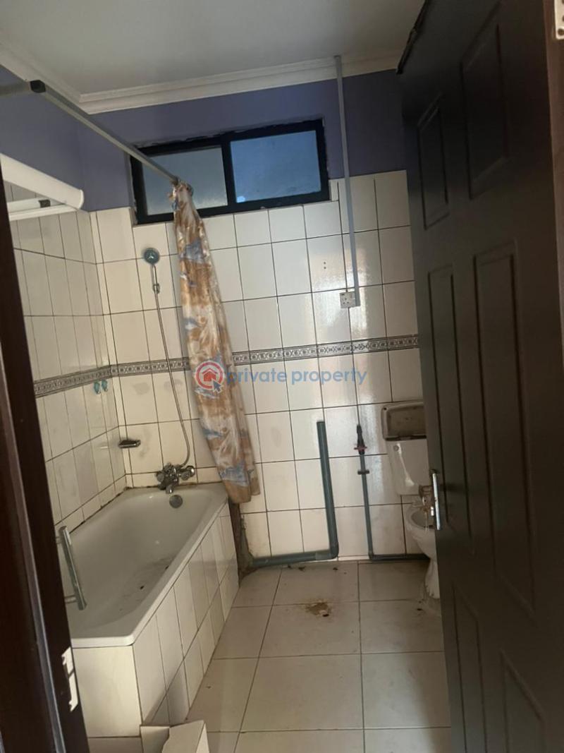 3 bedroom Detached Bungalow For Sale Mayfair Gardens Estate Awoyaya Ajah Lagos - 3