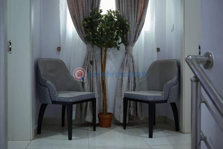 4 bedroom Semi detached Duplex Short let Location: Unit 9, Cascade Row, Buniameen Oyekan Alao Close, Creek Lane Estate, Dr Kennedy Okonkwo Way, Ajiran, Lekki, Lagos Lekki Phase 1 Lagos - 14