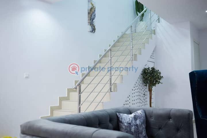 4 bedroom Semi detached Duplex Short let Location: Unit 9, Cascade Row, Buniameen Oyekan Alao Close, Creek Lane Estate, Dr Kennedy Okonkwo Way, Ajiran, Lekki, Lagos Lekki Phase 1 Lagos - 10