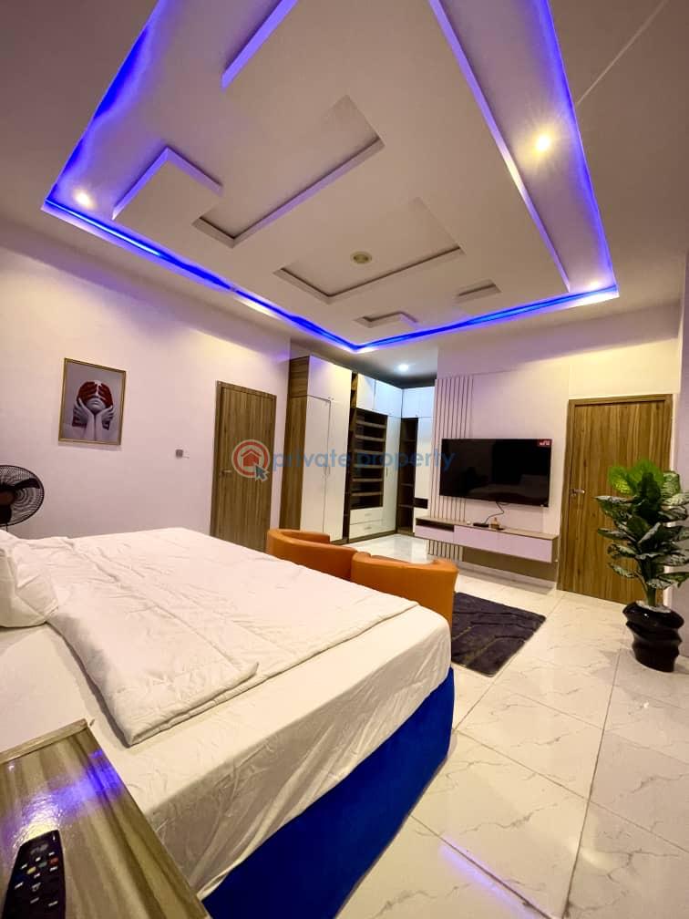 4 bedroom Shared Apartment Short let Ikota Lekki Lagos - 3