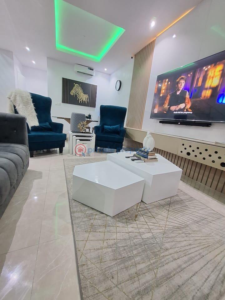 4 bedroom Semi detached Duplex Short let Location: Unit 9, Cascade Row, Buniameen Oyekan Alao Close, Creek Lane Estate, Dr Kennedy Okonkwo Way, Ajiran, Lekki, Lagos Lekki Phase 1 Lagos - 2