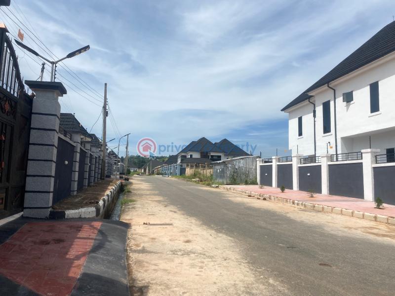 4 bedroom Duplex For Sale Valley Estate Enugu Suburb Enugu Area  - 4