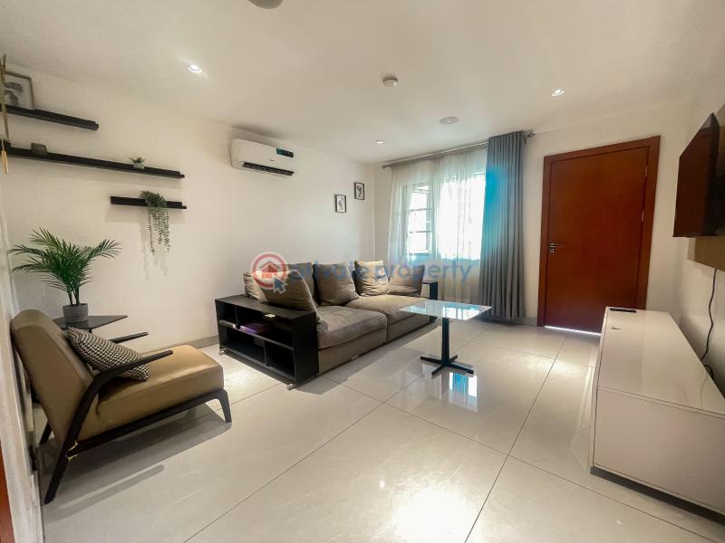 4 bedroom Duplex Short let Theophilus Oji, Bowen College Lekki Phase 1 Lagos - 2