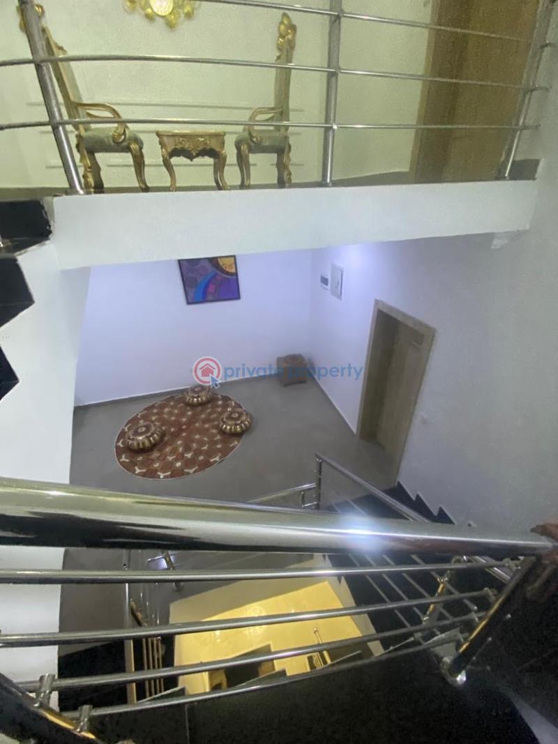 4 bedroom Terraced Duplex For Rent Guzape Abuja Phase 1  - 8