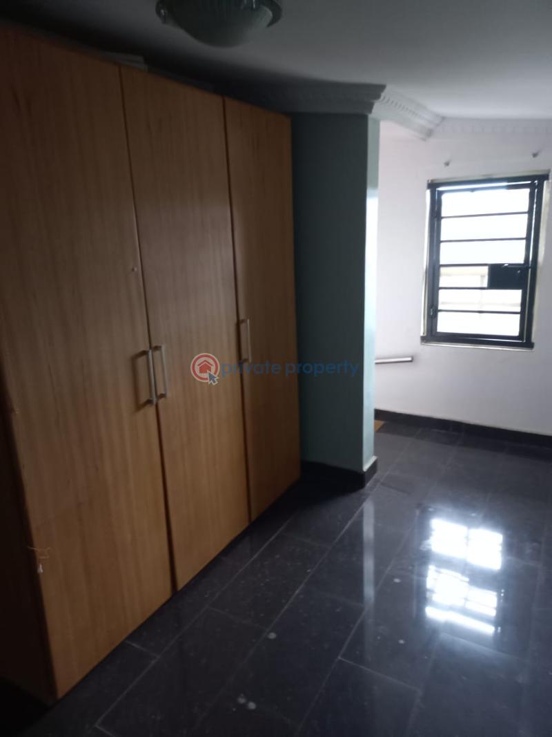 4 bedroom Bungalow For Sale Mayfair Gardens Estate Awoyaya Ajah Lagos - 7