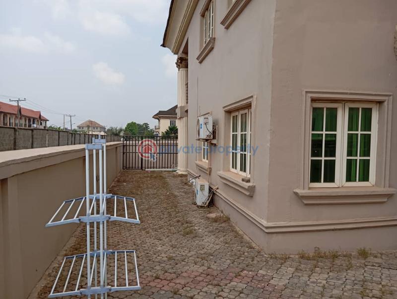 4 bedroom Semi detached Duplex For Sale Mayfair Gardens Estate Awoyaya Ajah Lagos - 3