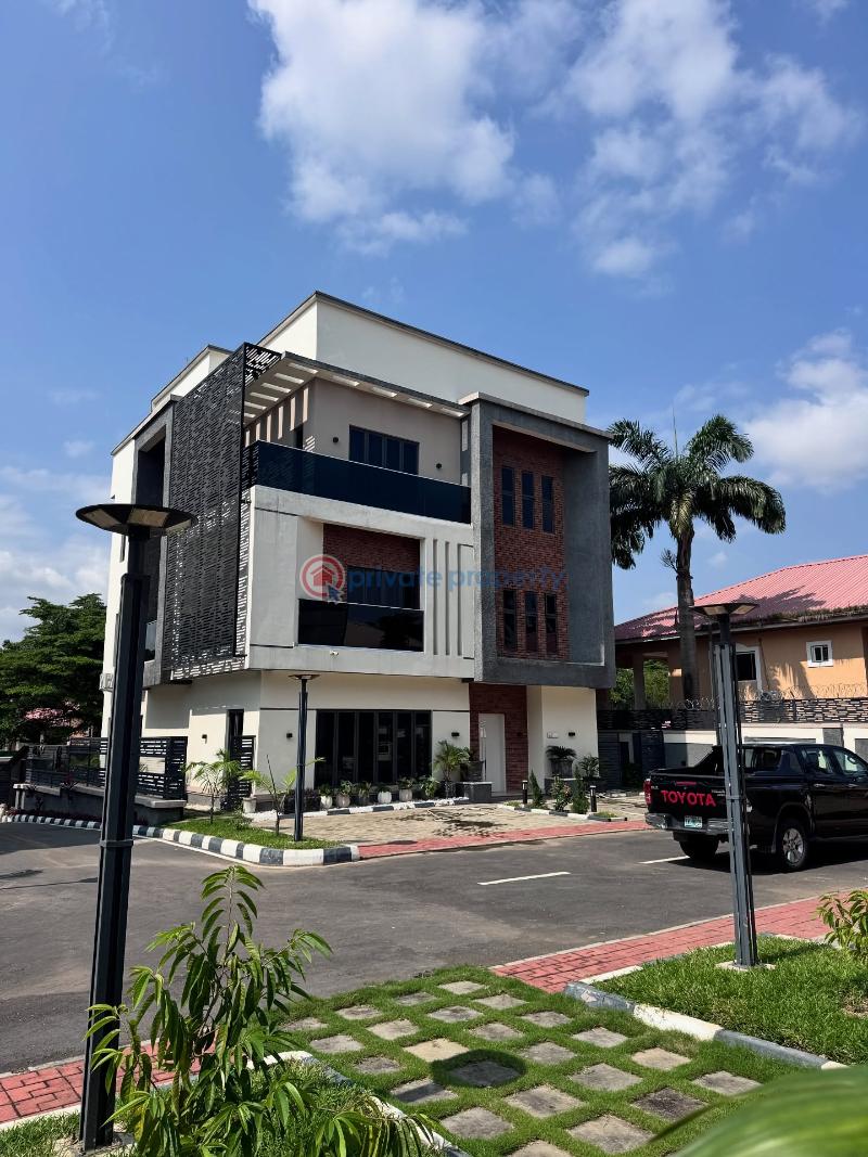 10 bedroom Detached Duplex For Sale Utako Abuja Phase 2  - 1