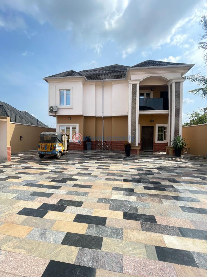 5 bedroom House For Sale Yaba Lagos - 0