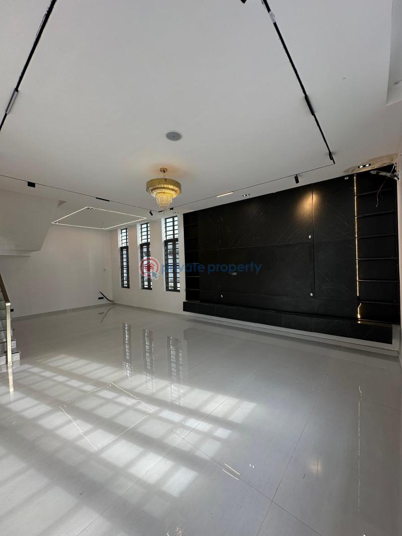 5 bedroom Detached Duplex For Sale Chevron Lekki Chevron Drive Lekki Lagos - 8