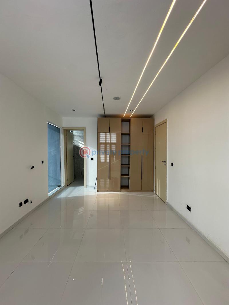 5 bedroom Detached Duplex For Sale Chevron Lekki Chevron Drive Lekki Lagos - 11