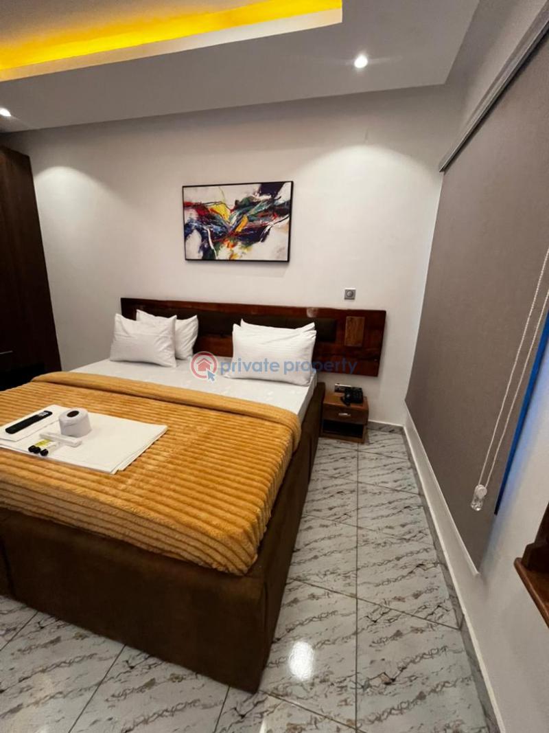 3 bedroom Block Of Flats Short let Ikeja GRA Lagos - 4