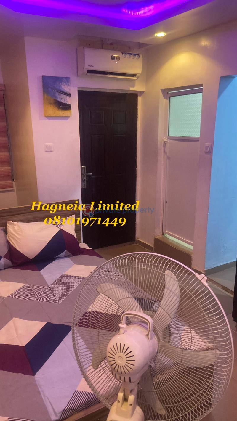 1 bedroom Self Contain Short let University Road, Akoka Abule Oja Yaba Lagos - 6