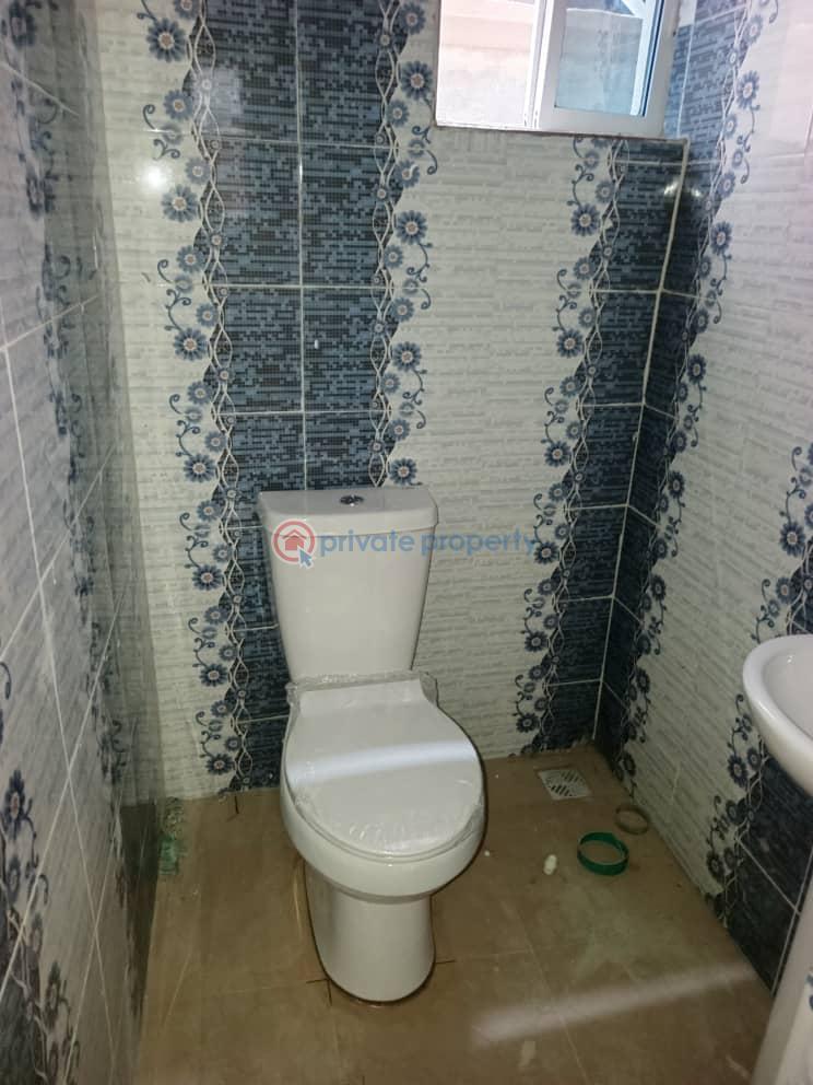 1 bedroom Mini Flat For Rent Ayorinde Street Off Akilo Street, Lady Lak Bariga Shomolu Lagos - 5
