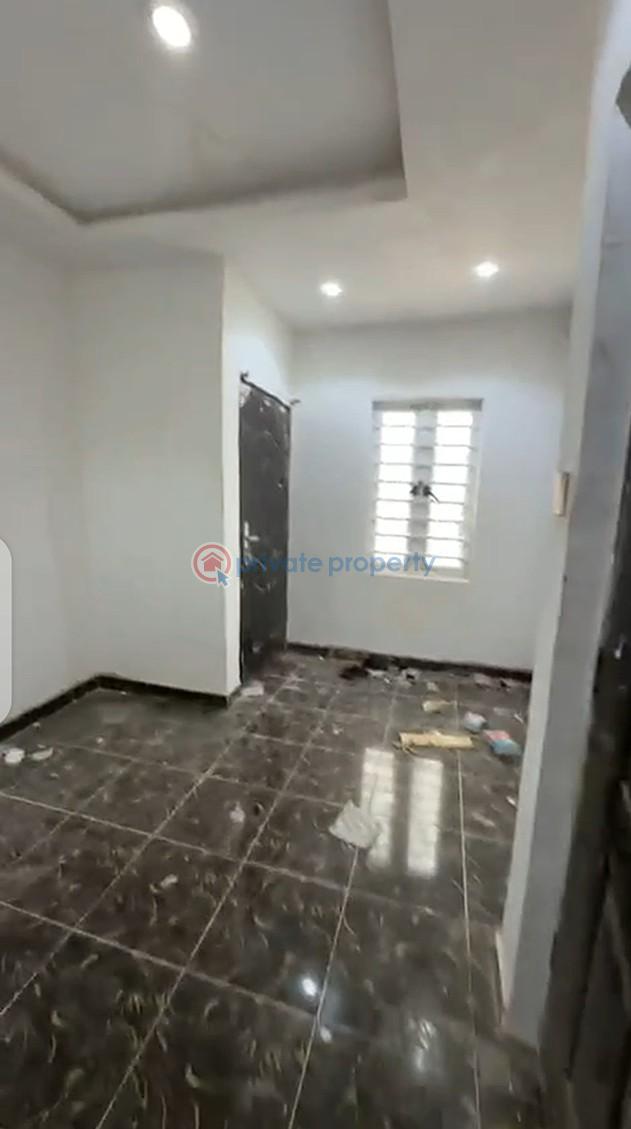 1 bedroom Self Contain For Rent Palmgrove Ilupeju Lagos - 1