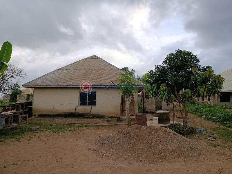 2 bedroom Self Contain For Sale Estate. Moniya Ibadan Oyo - 1