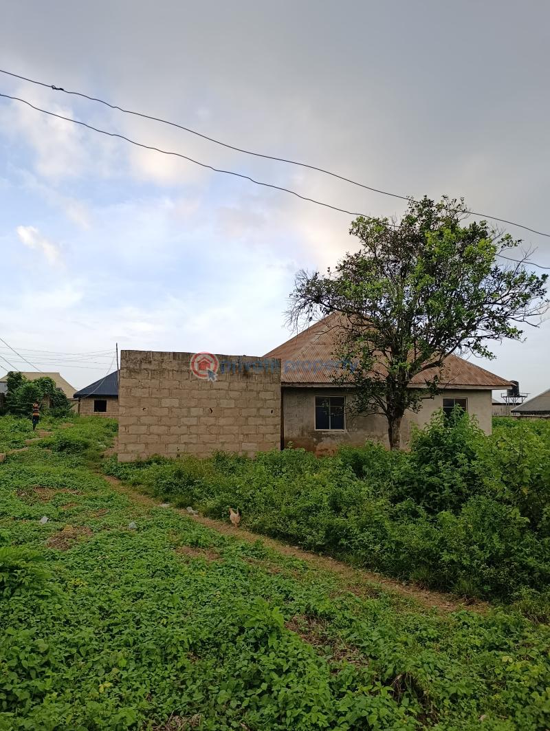2 bedroom Self Contain For Sale Estate. Moniya Ibadan Oyo - 5