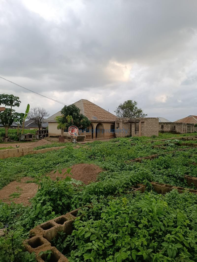 2 bedroom Self Contain For Sale Estate. Moniya Ibadan Oyo - 3