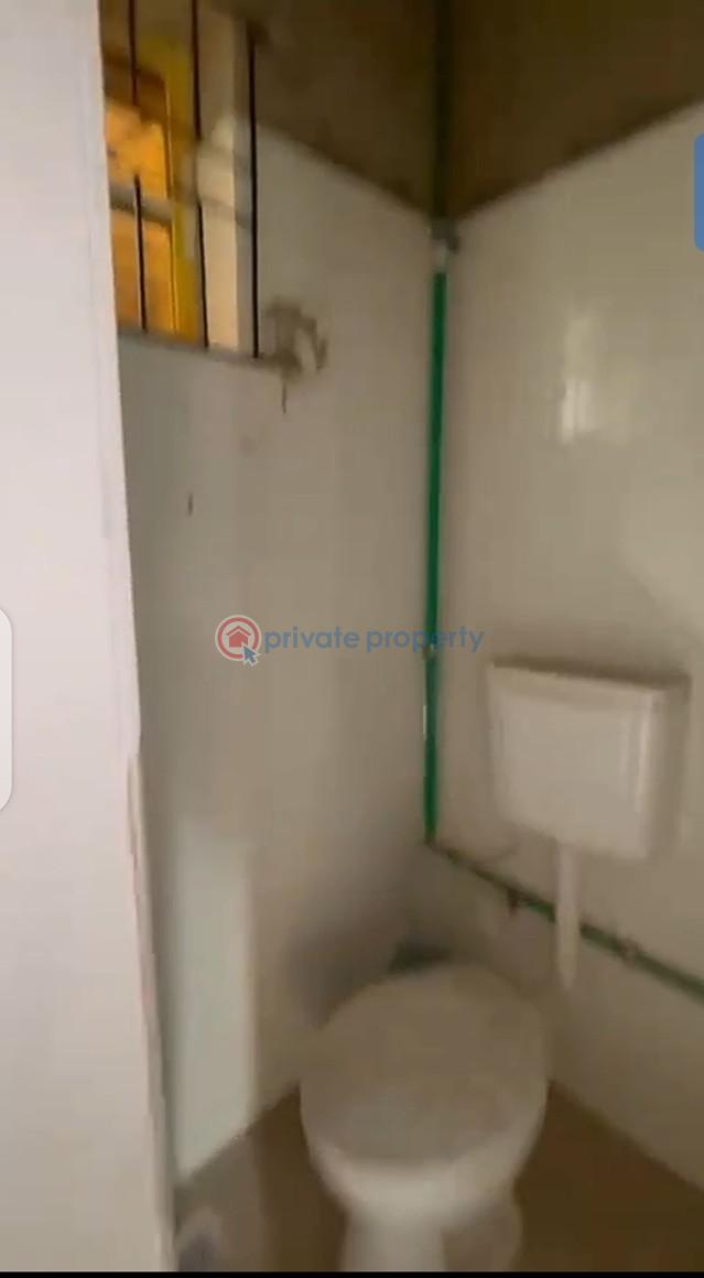 1 bedroom Self Contain For Rent Bajulaiye Shomolu Lagos - 4