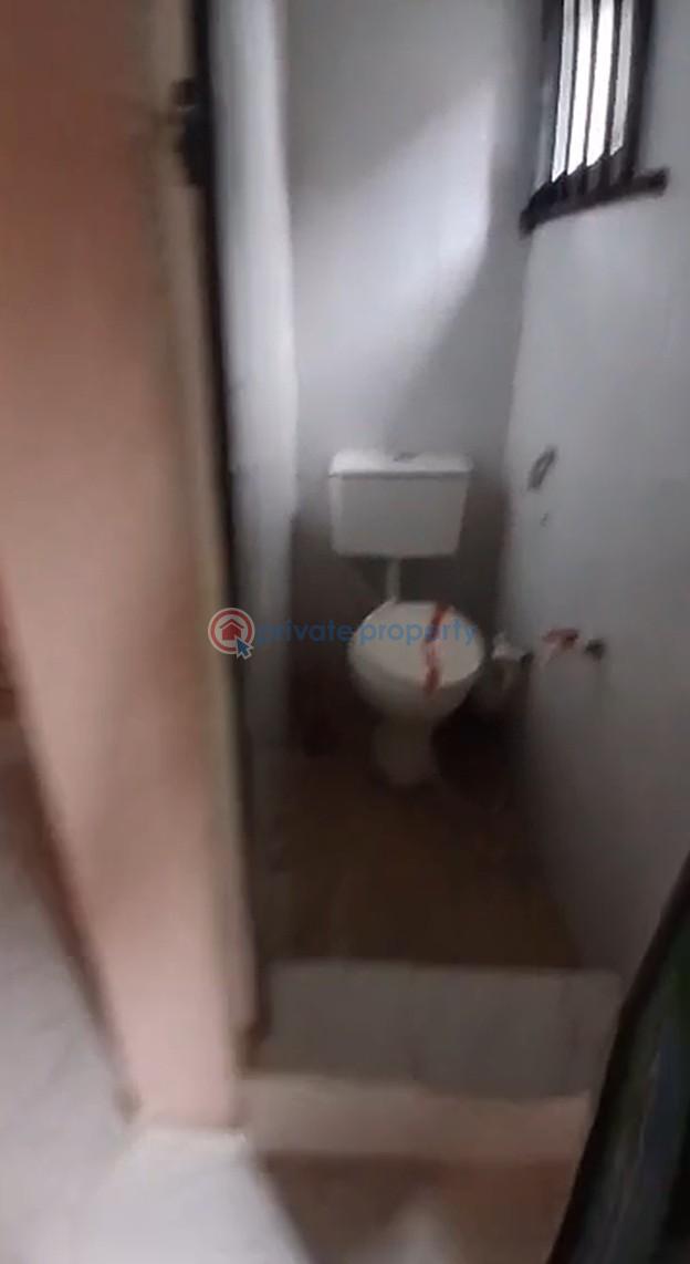 1 bedroom Mini Flat For Rent Abiodun Street, Off Market Street Onipanu Shomolu Lagos - 2